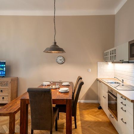 Apart Hotel Zborovska Prague Ngoại thất bức ảnh