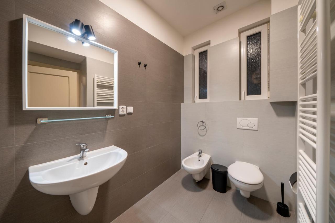 Apart Hotel Zborovska Prague Ngoại thất bức ảnh