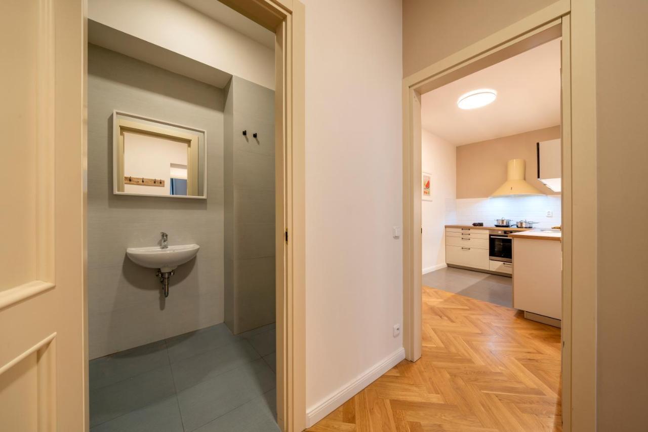 Apart Hotel Zborovska Prague Ngoại thất bức ảnh