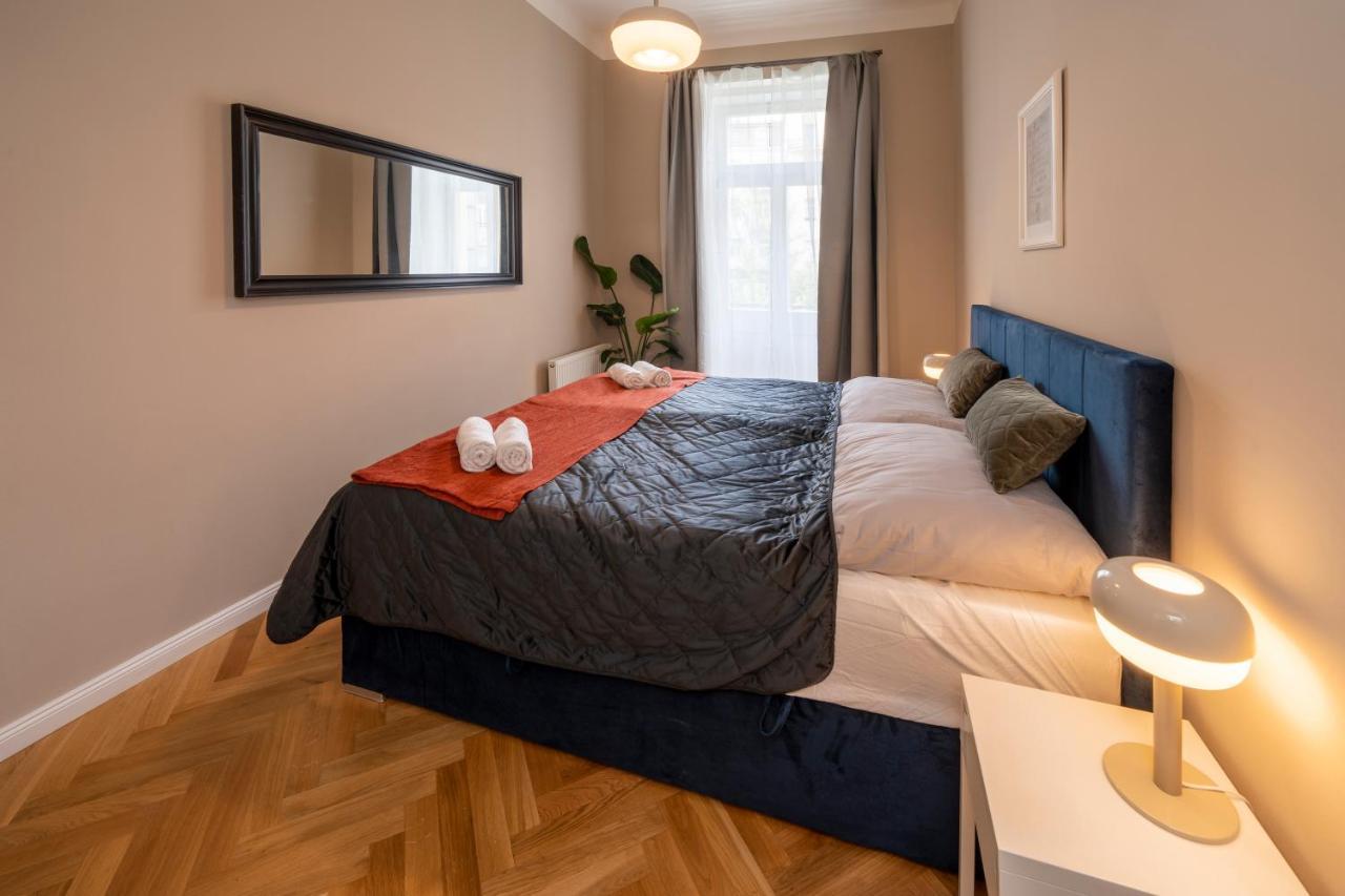Apart Hotel Zborovska Prague Ngoại thất bức ảnh
