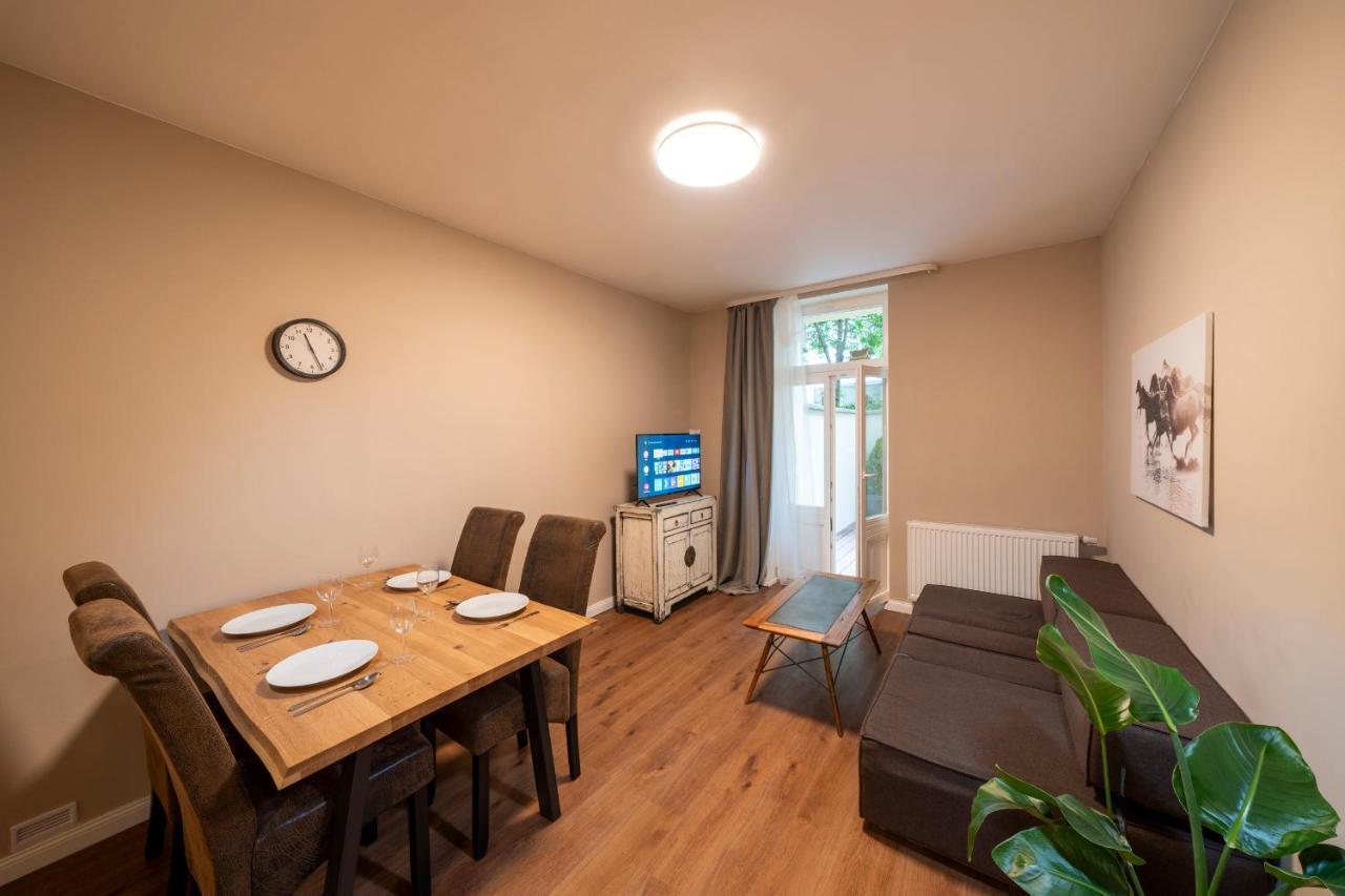 Apart Hotel Zborovska Prague Ngoại thất bức ảnh