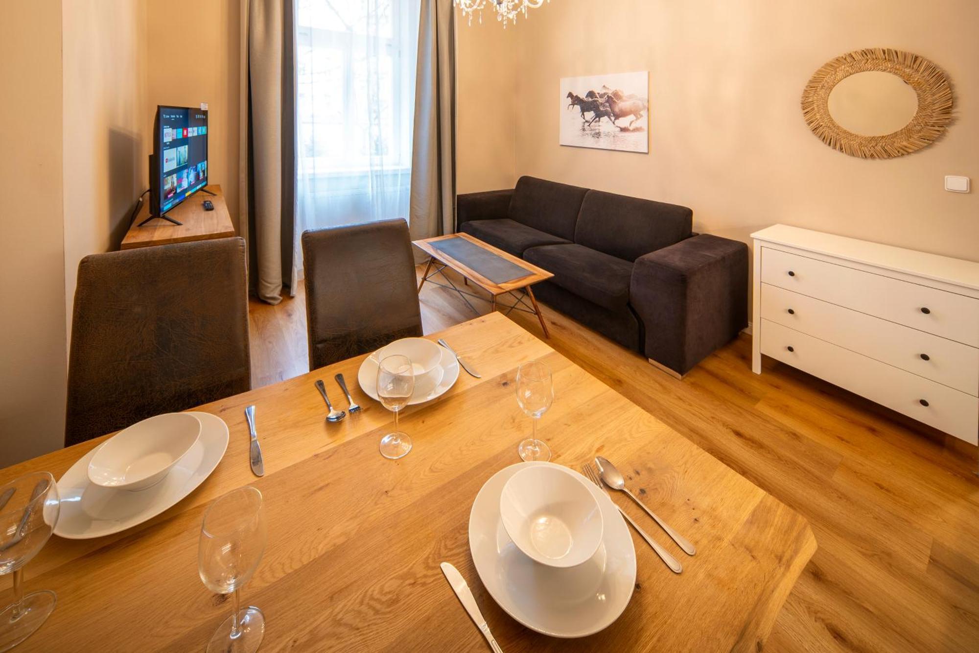 Apart Hotel Zborovska Prague Ngoại thất bức ảnh